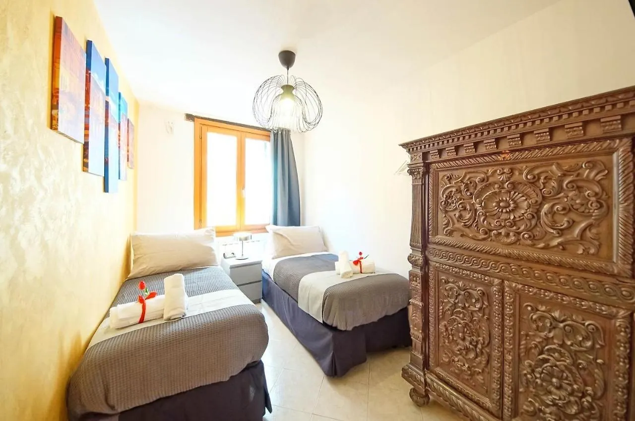 ונציה Gondola View Apartment