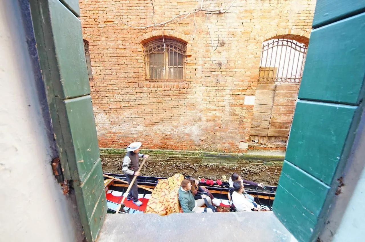 ונציה Gondola View Apartment איטליה